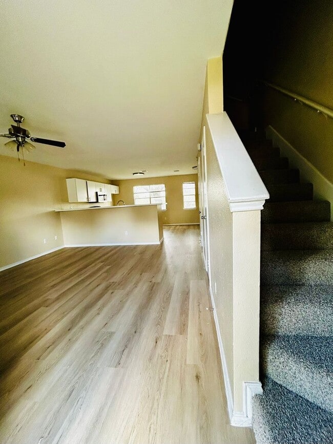 Building Photo - 1841 River Crossing Cir