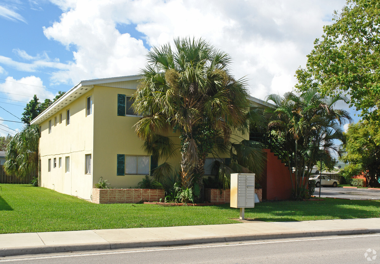 Building Photo - Lighthouse Apartments