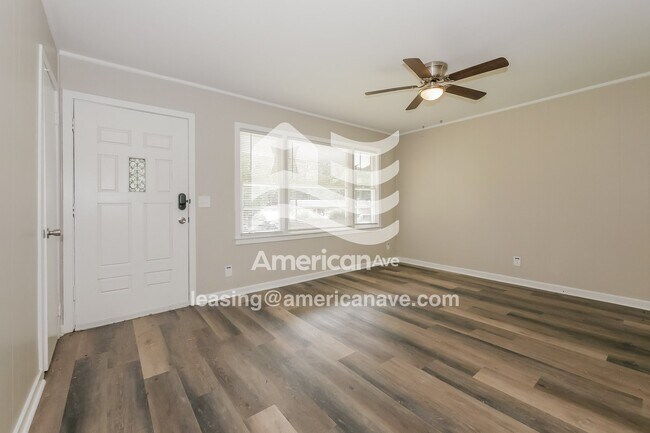 Foto del edificio - 4773 Wellborn Dr