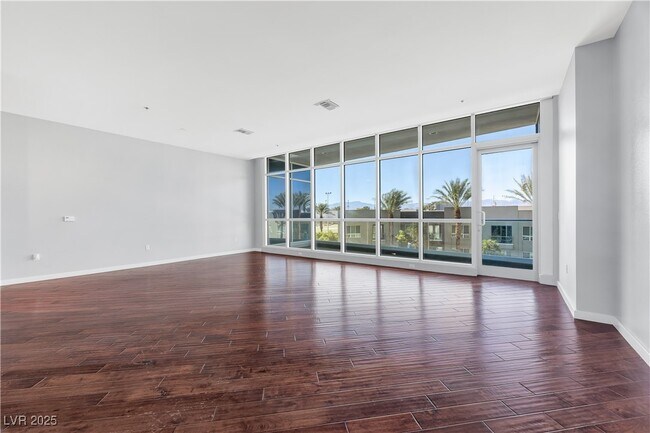 Building Photo - 4575 Dean Martin Dr