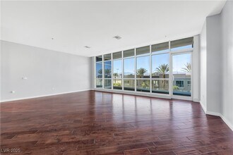 Building Photo - 4575 Dean Martin Dr