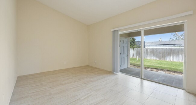 Foto del edificio - Charming 2-Bed, 2-Bath Home on Foxwood Drive – Cozy Living in Melbourne!