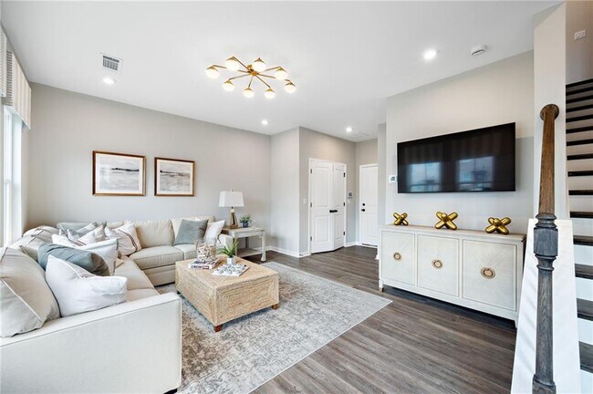 Building Photo - 801 Cameron Trl