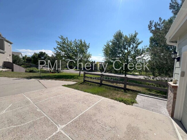 Foto del edificio - 19453 E Hollow Creek Dr