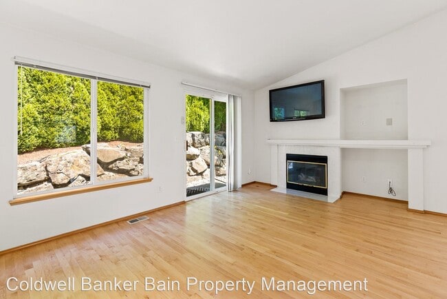 Building Photo - 3 br, 2 bath House - 11453 S. E. 185th Place