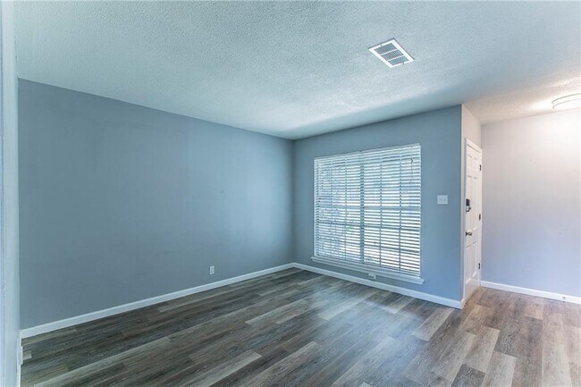 Foto del edificio - 1171 Angelina St