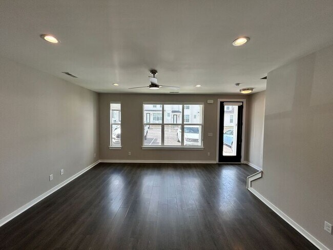 Building Photo - 207 Jeffries Wy