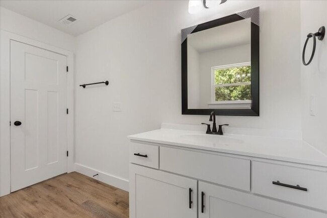 Foto del edificio - Arlington Townes - Beautiful 3 Bed 2 Bath ...
