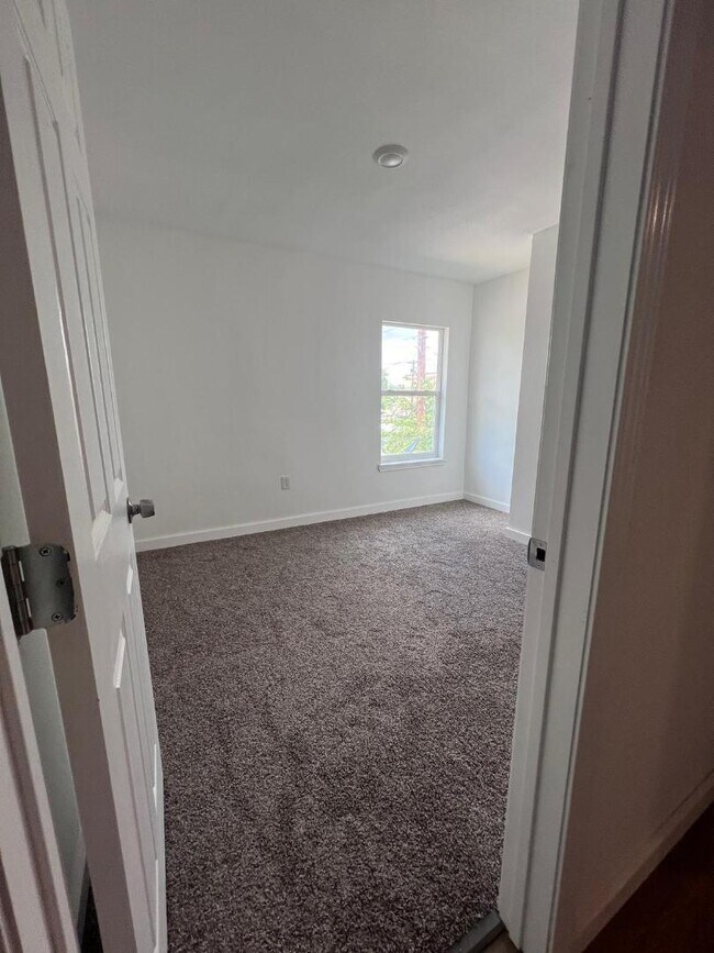 Foto del edificio - 224 W Pyron Ave