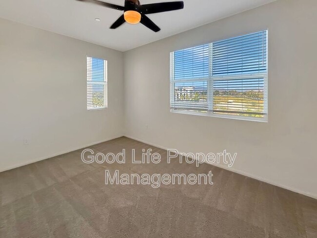 Foto del edificio - 1455 Banahaw Way