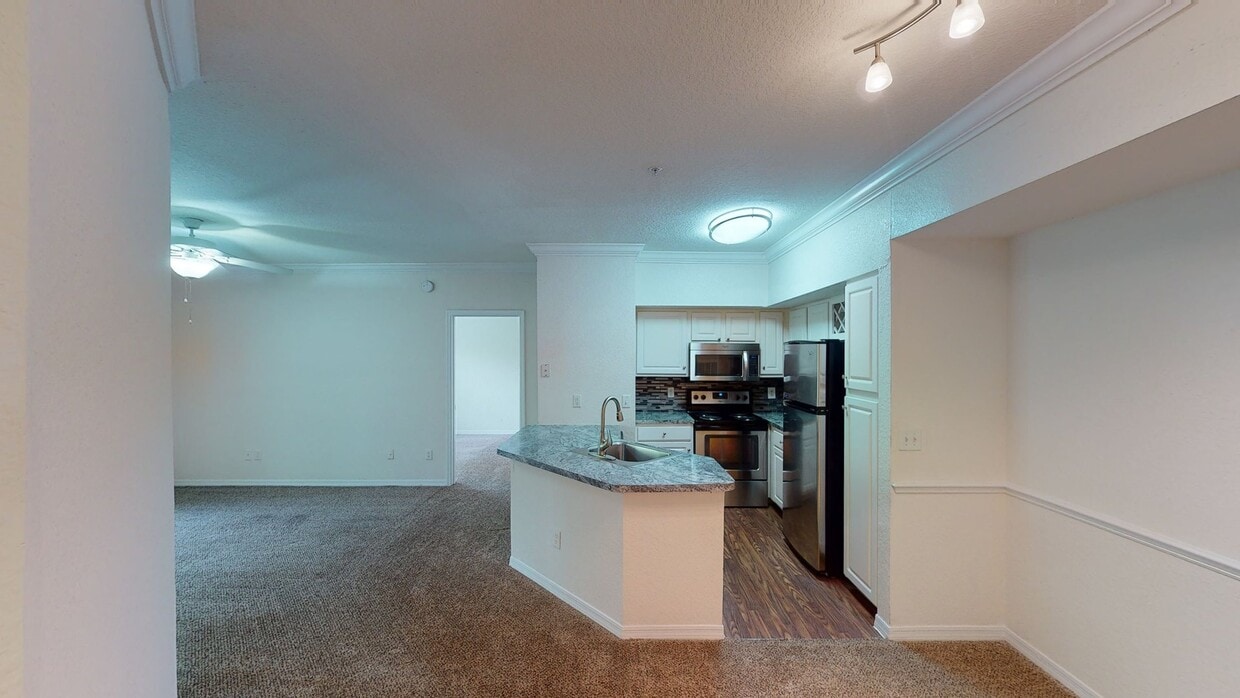 Photo - Ashton at Waterford Lakes Apartments