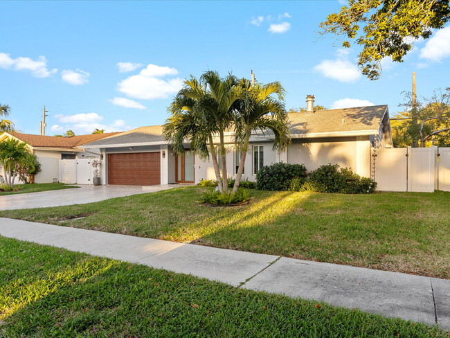 Foto del edificio - 1398 SW 24th Terrace