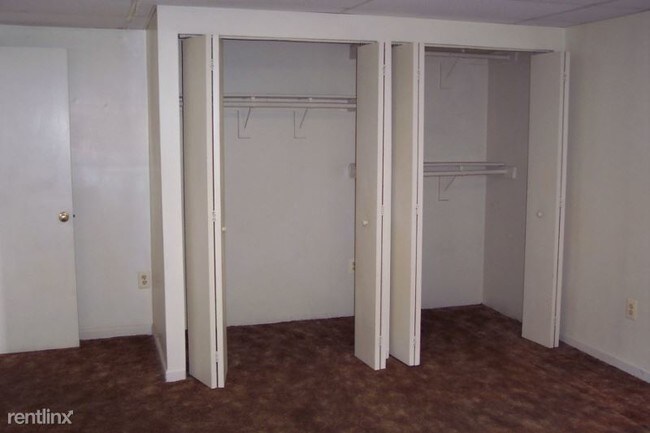 Building Photo - 2 br, 1 bath Apartment - 1A Windy Hill Rd