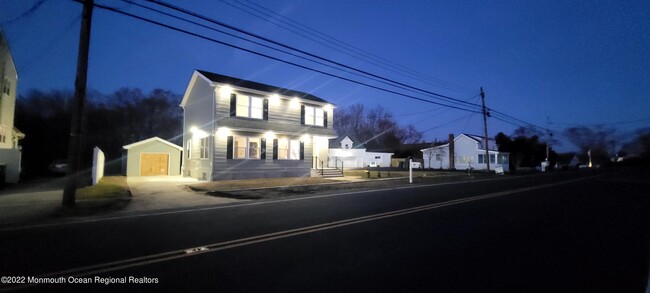Building Photo - 44 Amboy Rd