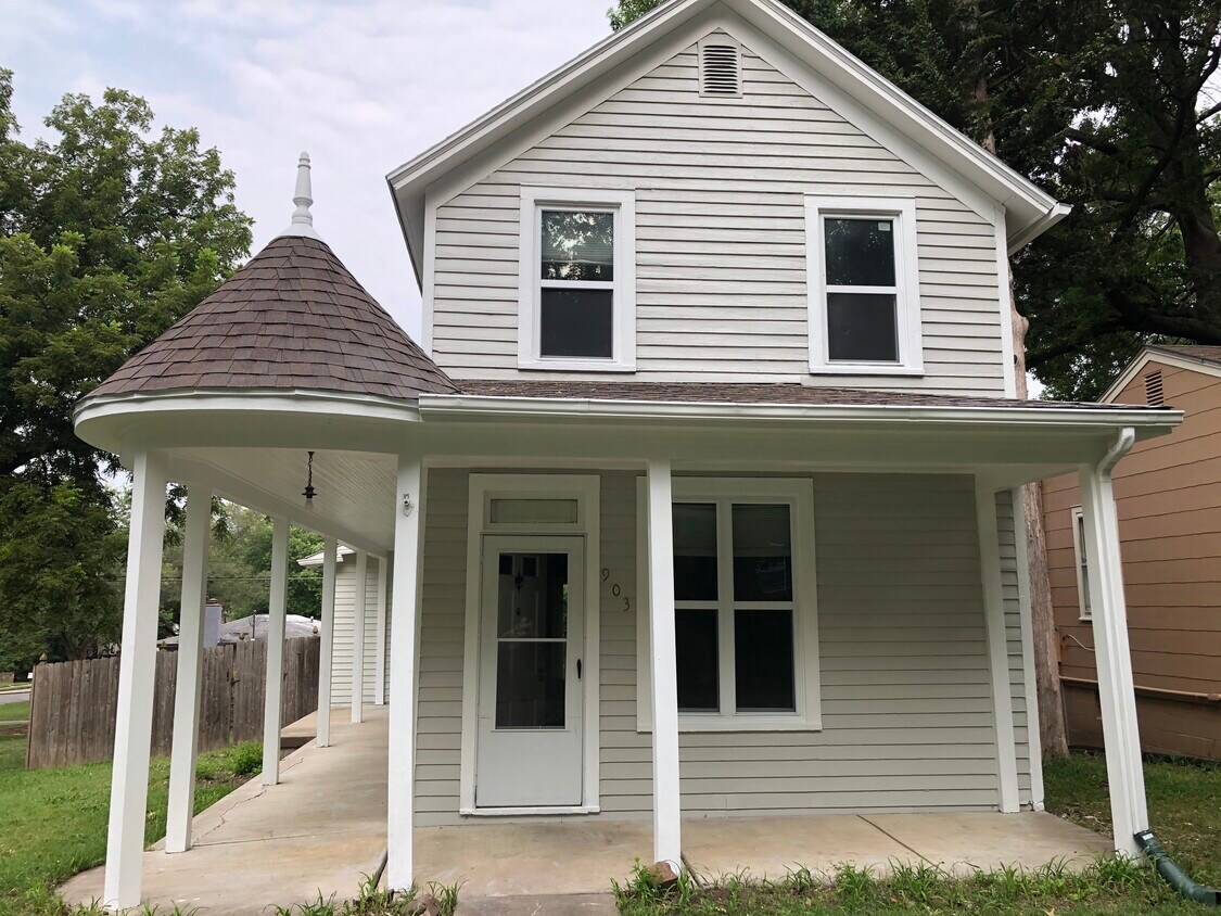 Primary Photo - 903 N 12th St
