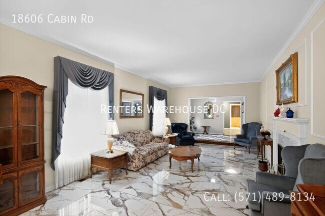 Foto del edificio - 18606 Cabin Rd