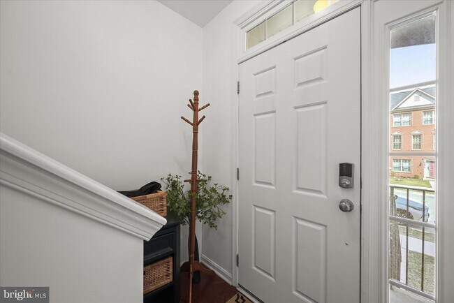 Foto del edificio - 9411 Geaton Park Pl