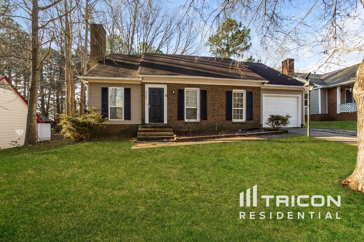 Primary Photo - 8630 Mission Hills Road Charlotte NC
