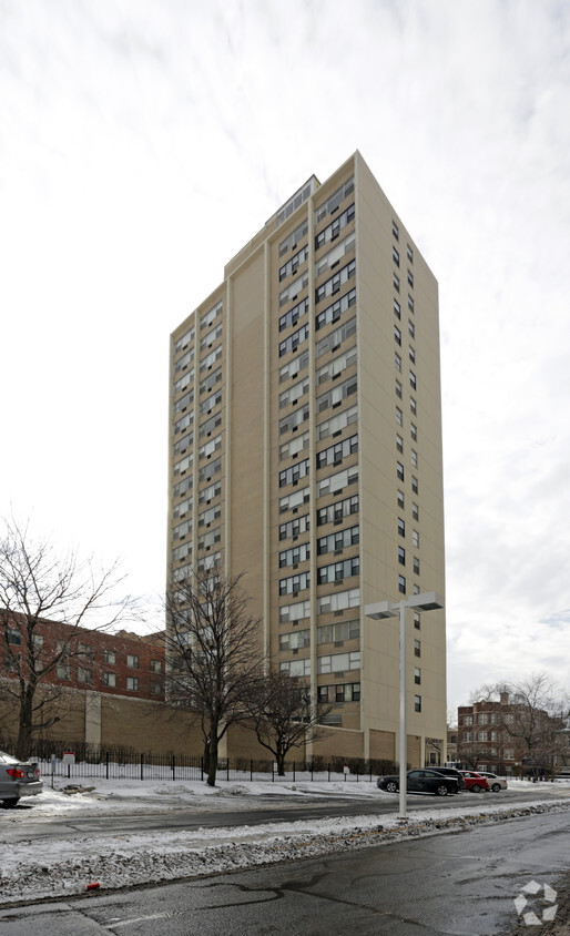 South Shore Beach Apartments - 73rd St Apts