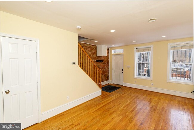 Foto del edificio - 809 Kentucky Ave SE