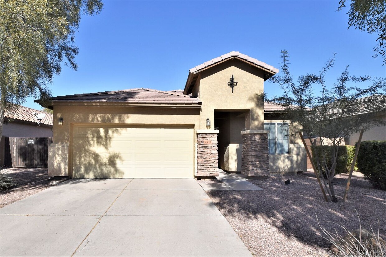 Primary Photo - 7330 W Sophie Ln