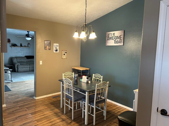 Foto del edificio - Beautiful Home in Prime Meridian Location