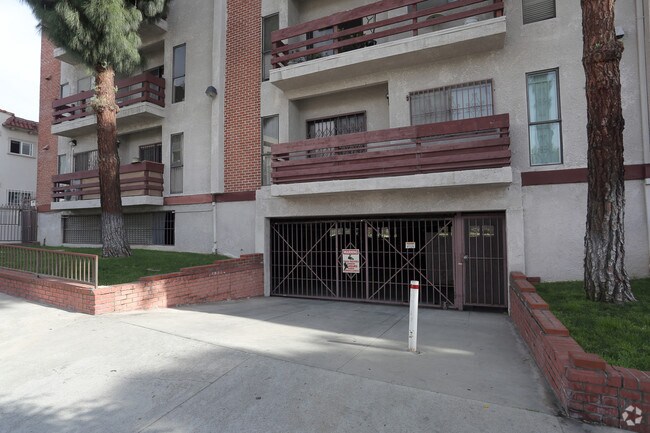 Foto del edificio - Lucky Mansion
