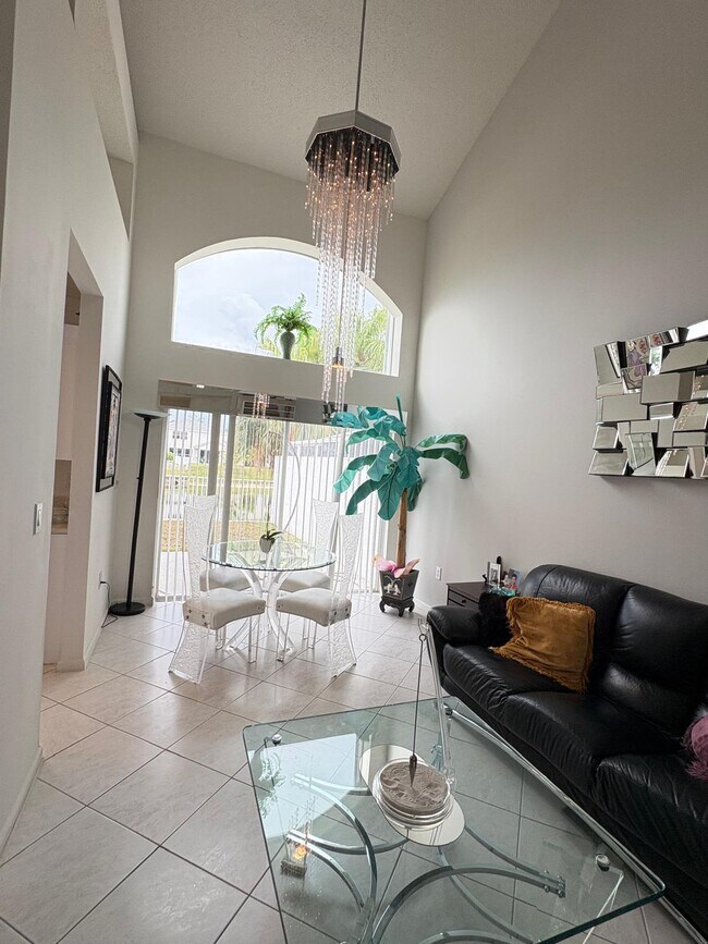Foto del edificio - 3122 Marion Ave