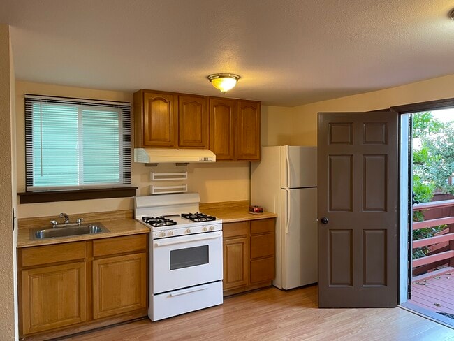 Building Photo - 280 Faxon Ave