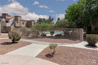 Building Photo - 2967 Juniper Hills Blvd