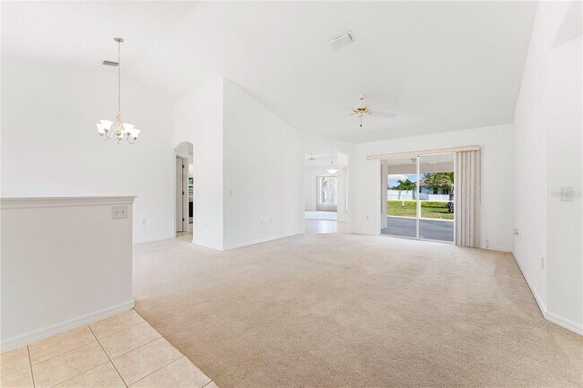 Foto del edificio - 5761 Stone Pointe Dr