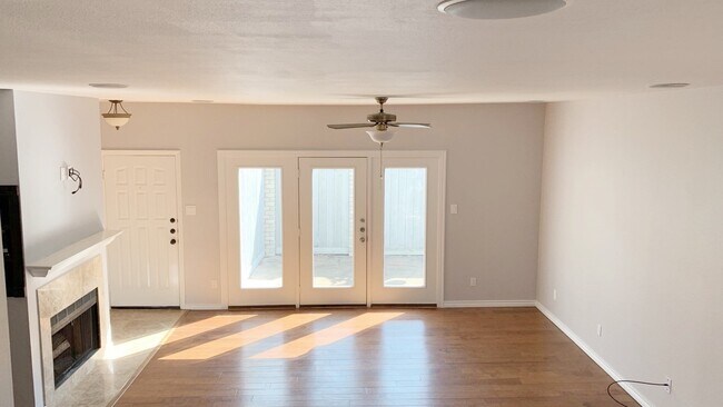 Photo - 538 Wilcrest Dr House