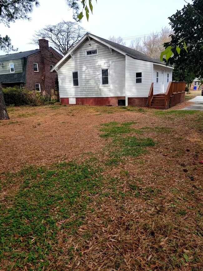 Foto del edificio - Charming 2-Bedroom Home in Norfolk