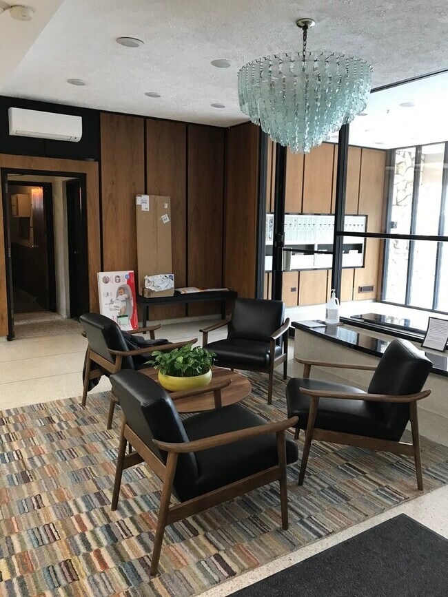 Foto del edificio - 222 N Marion St