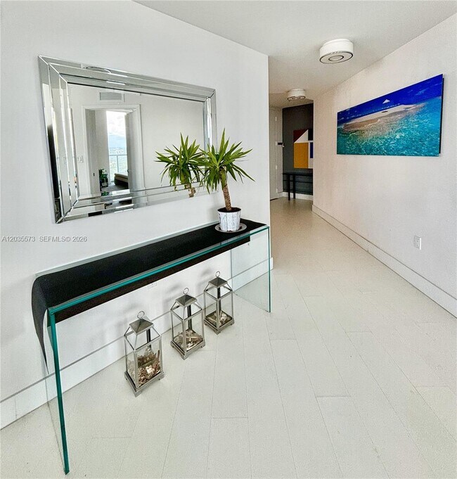 Foto del edificio - 79 SW 12th St
