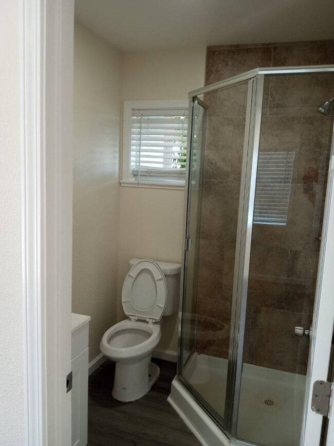 Building Photo - 6345 Bethel Island Rd