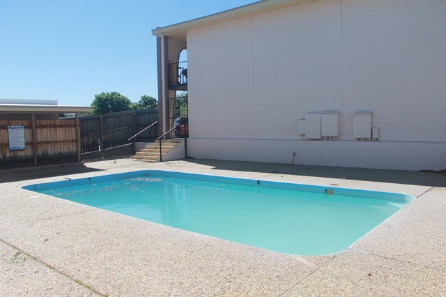 Alamo Village Apartments San Angelo Tx Apartments Com