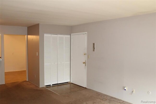 Building Photo - 26309 Seven Mile W