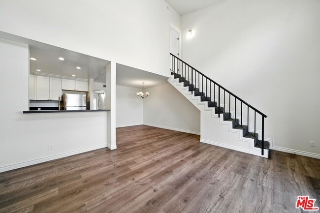 Building Photo - 6212 Fulton Ave