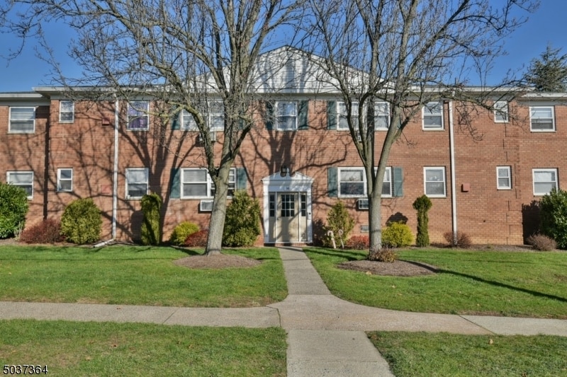 16 Knox Terrace Unit 1B, Wayne, NJ 07470 Condo for Rent in Wayne, NJ