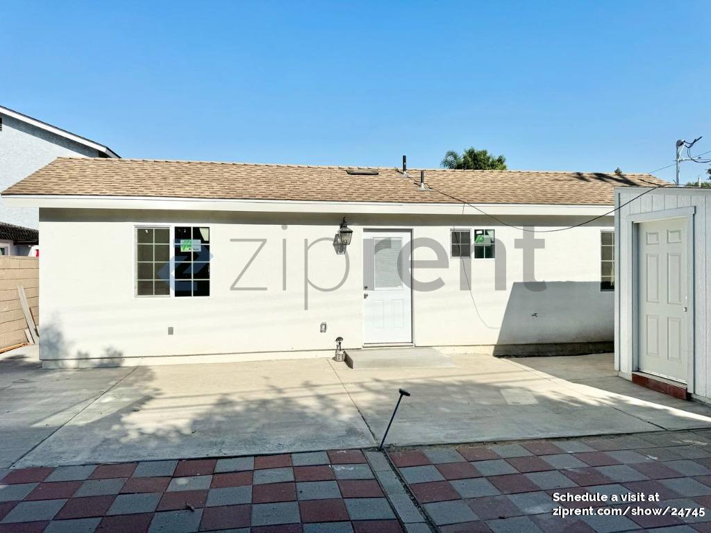 Foto principal - 14028 Rexwood Ave