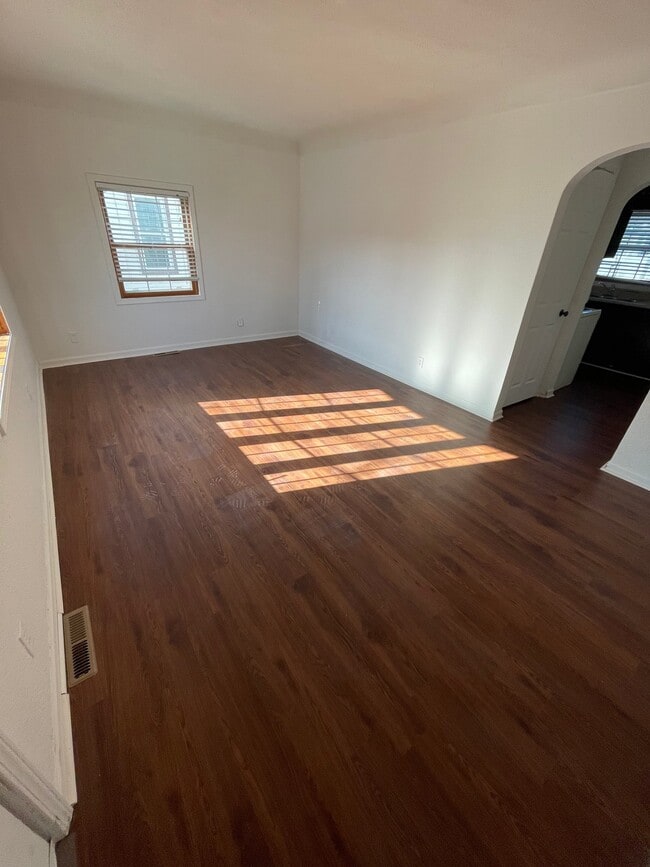 Foto del edificio - 1316 9th St NW