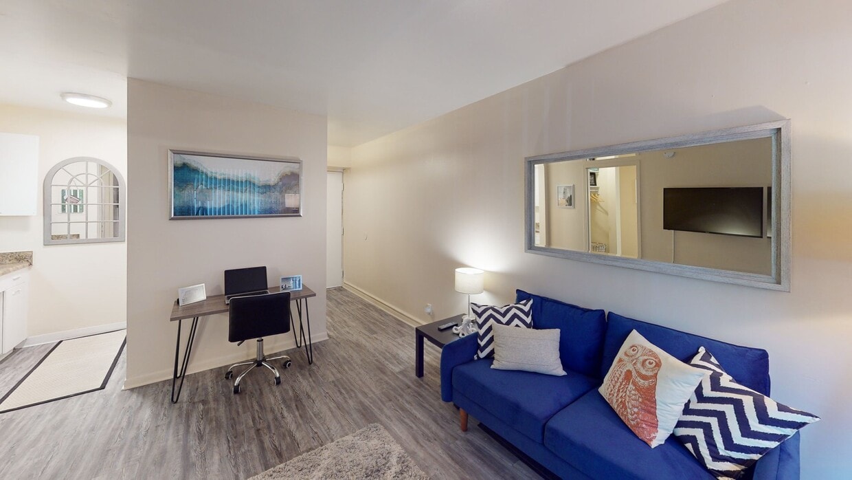 Photo - College Manor Apartments