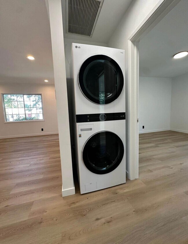 Foto del edificio - 17808 Bromley Ct