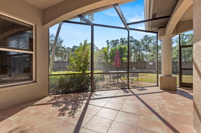 Building Photo - 5829 NW Zenith Dr