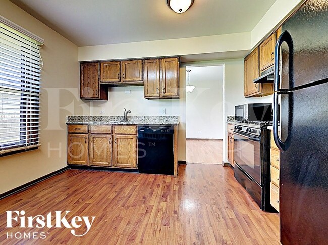 Foto del edificio - 6048 White Birch Ln