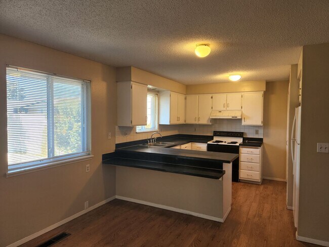 Foto del edificio - 102 N 48th Ave