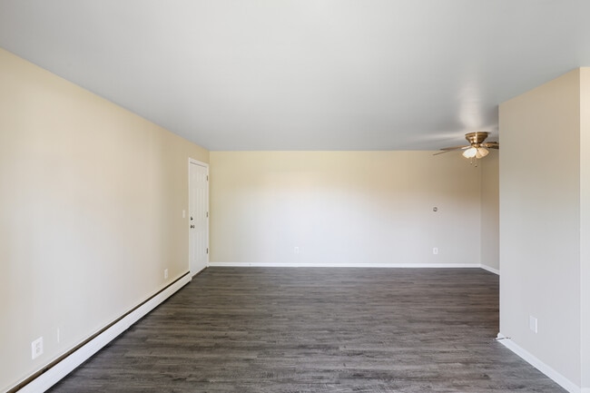 Building Photo - Sibley Bush Apartments