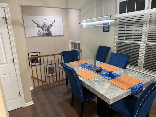 Foto del edificio - 3401 Kentshire Cir