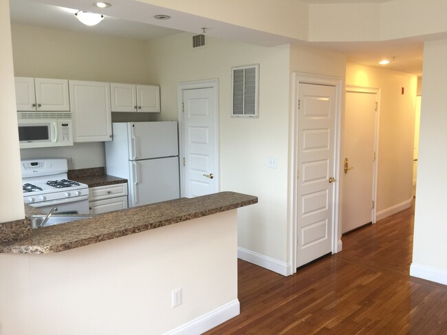Building Photo - Ashford Street Apartments